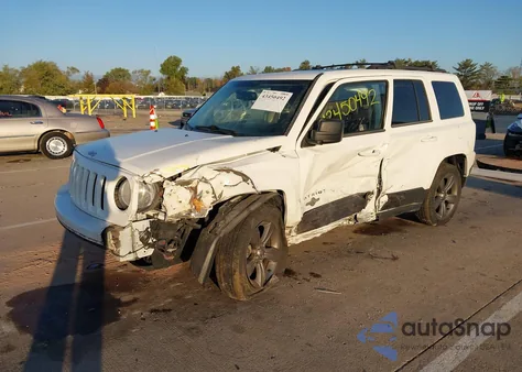 2013 Jeep Patriot Latitude z USA, uszkodzony, nr VIN 1C4NJPFB8DD251190